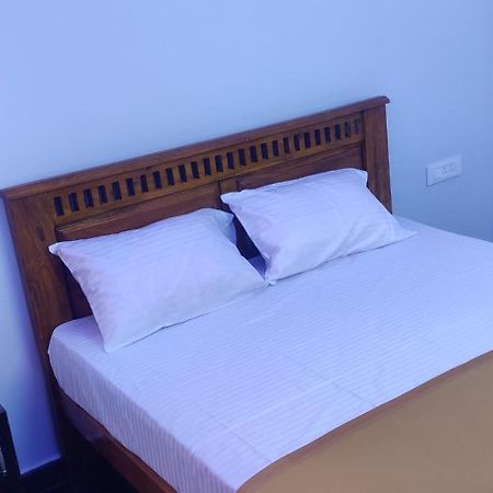 Hotel Aadhi Esha Residency à Tiruvannāmalai Extérieur photo