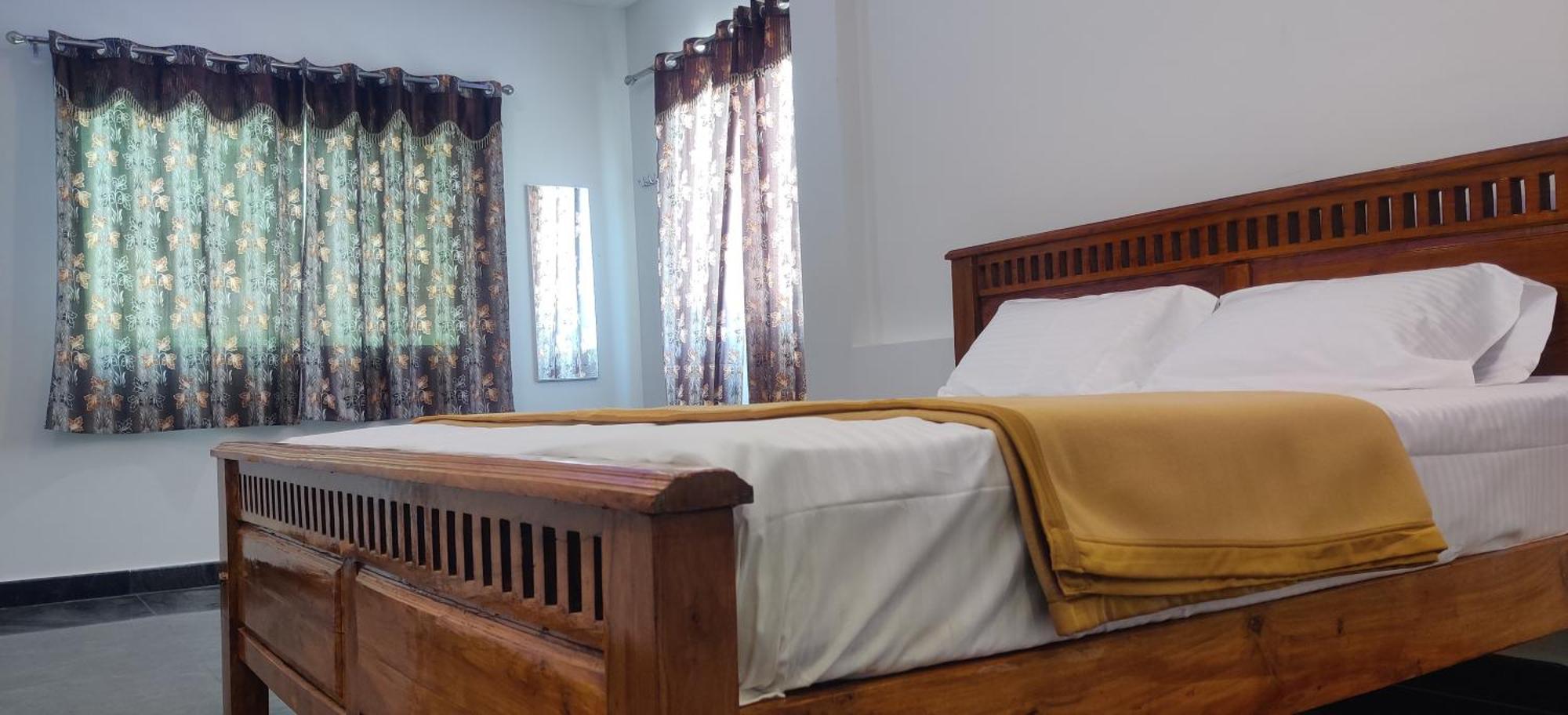 Hotel Aadhi Esha Residency à Tiruvannāmalai Extérieur photo